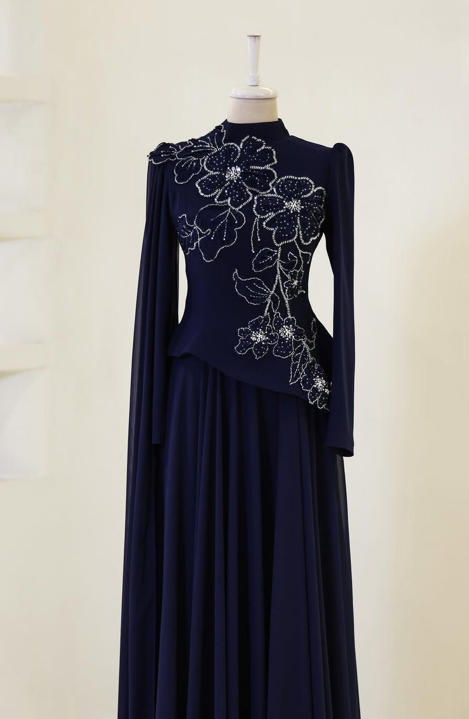 Appliqué embroidery Petal Skirt and Top