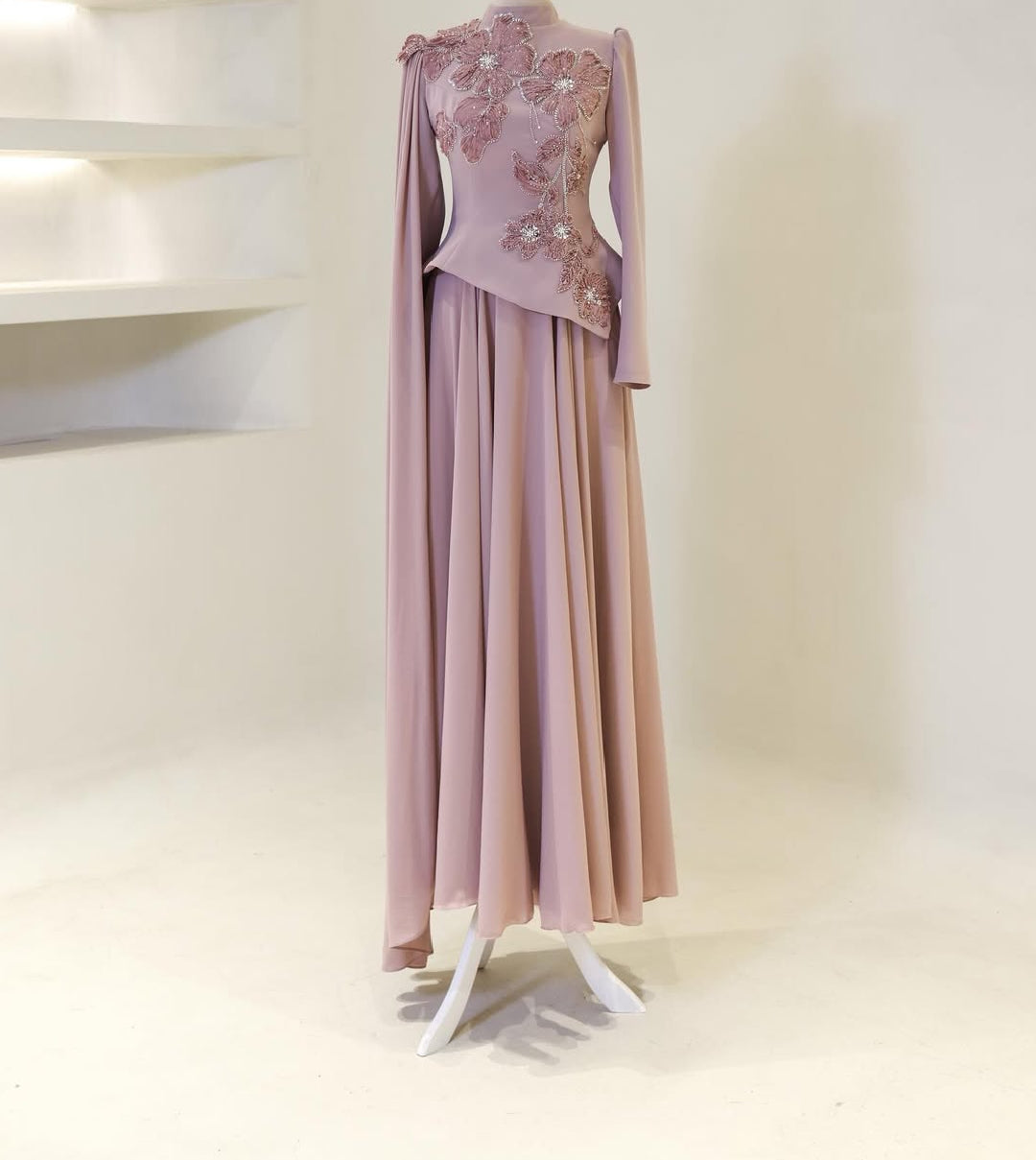 Appliqué embroidery Petal Skirt and Top