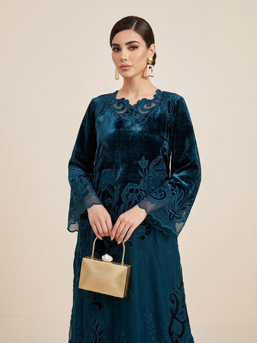 Azure Bloom Embroidered Kaftan for Women | Premium Teal Velvet Winter Party Robe