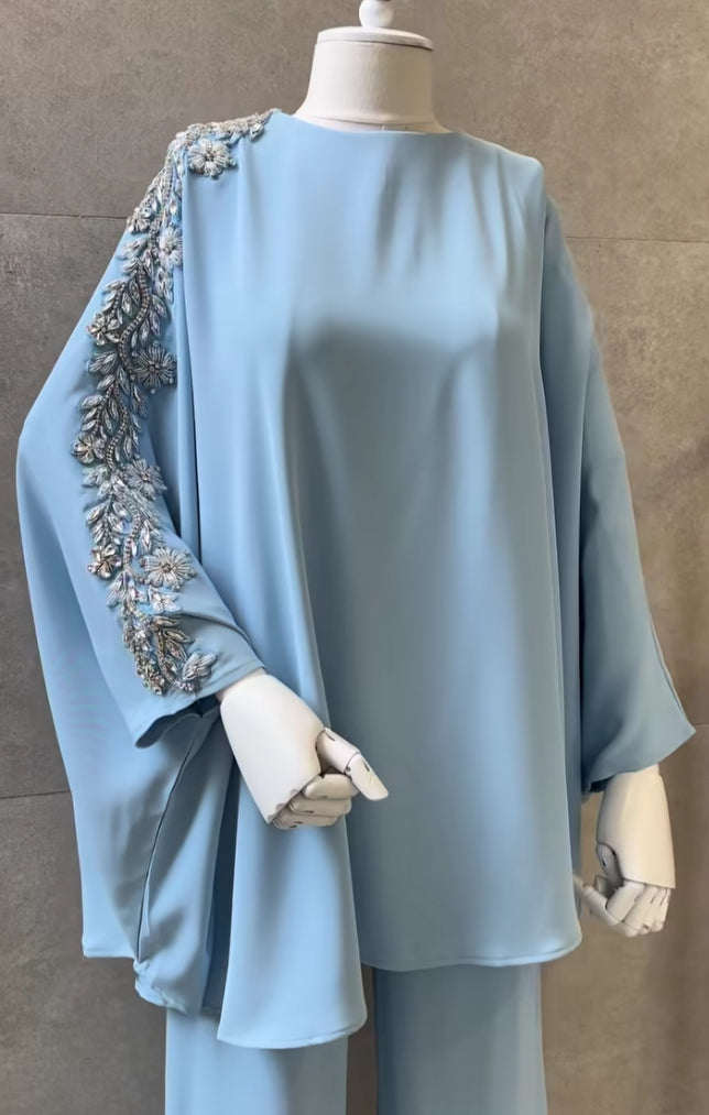 Zweiteiliges Co-Ord Set mit eleganter Blattstickerei