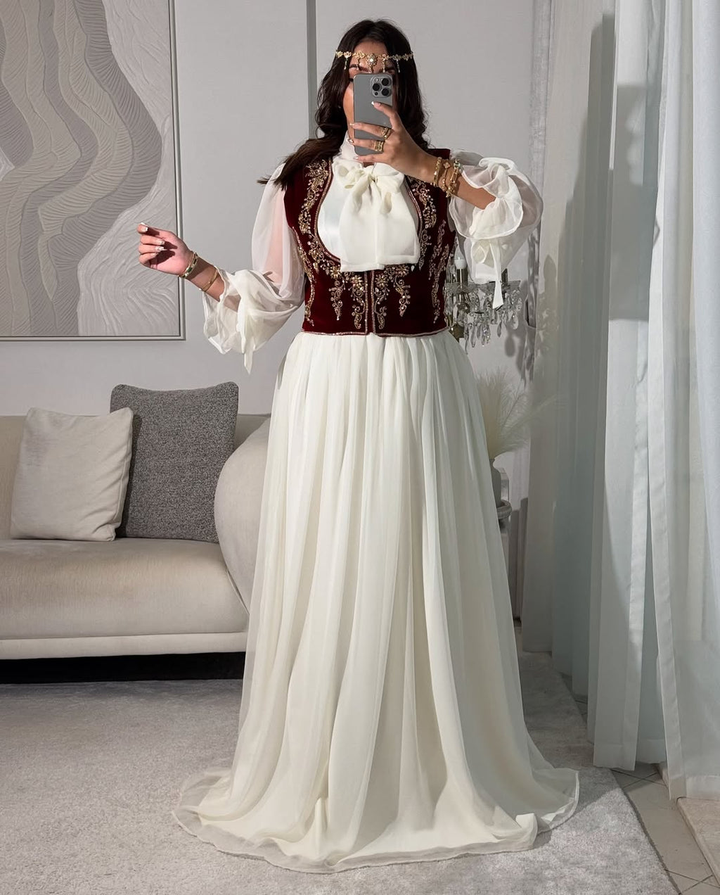 Traditionelles Kleid mit Samtjacke | Eid Sonderedition