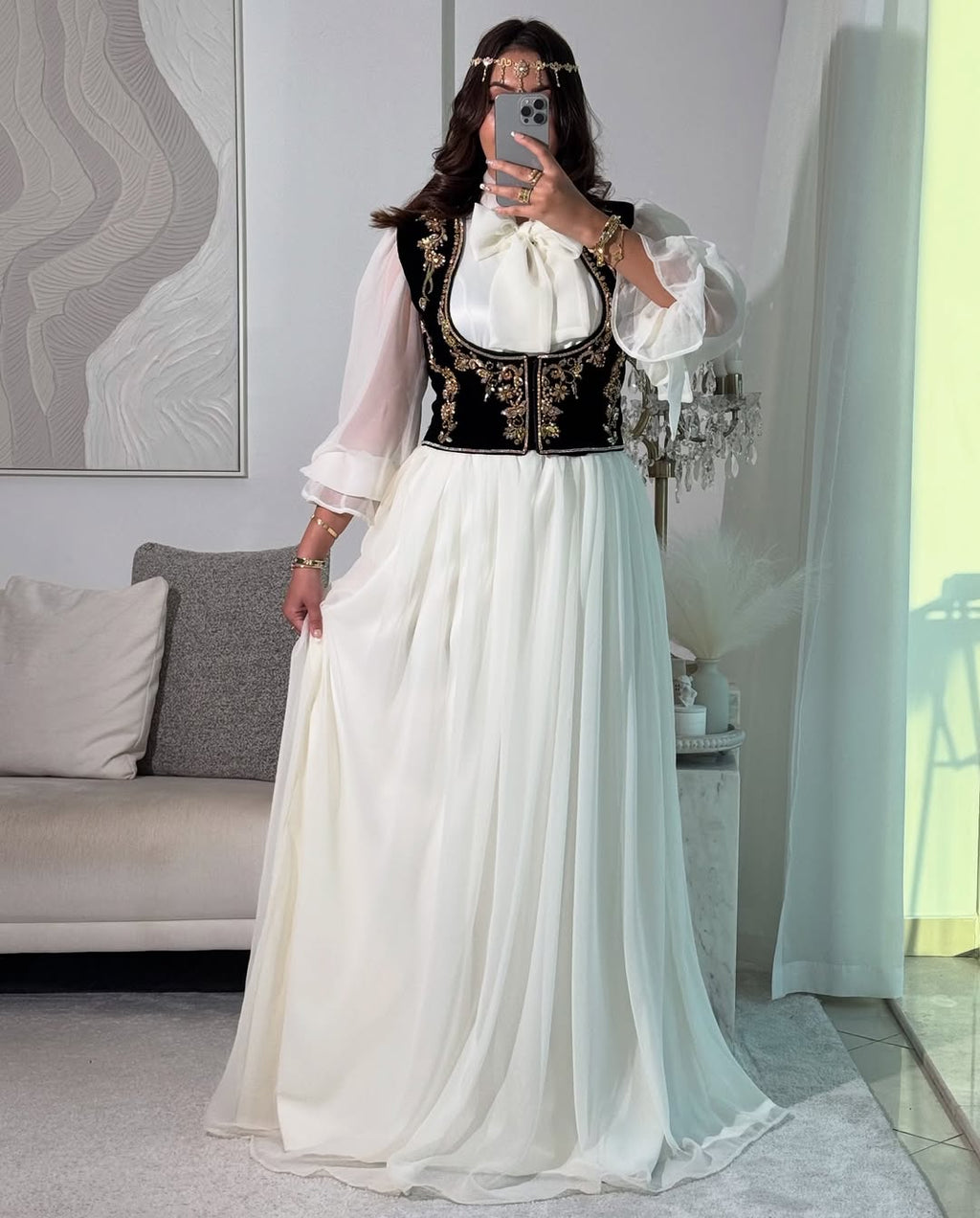 Traditionelles Kleid mit Samtjacke | Eid Sonderedition