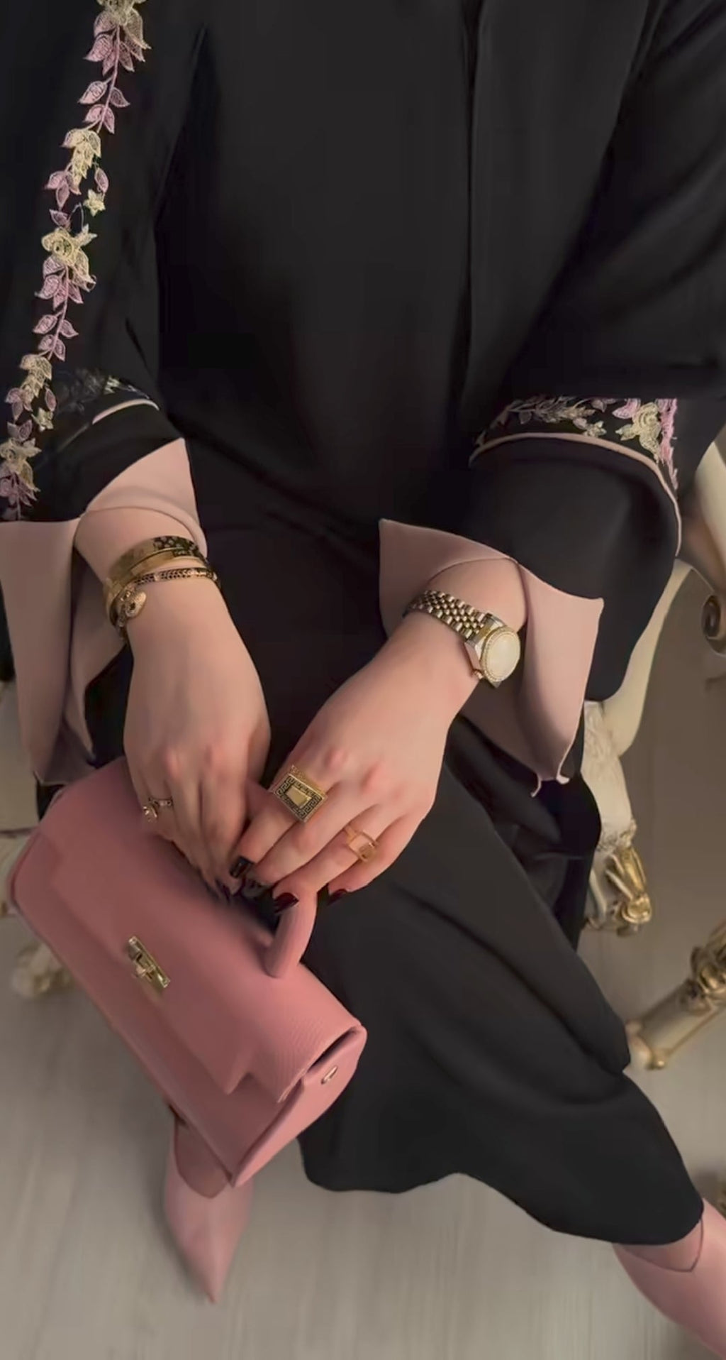Regenbogen bestickte schwarze Abaya | Sonderedition