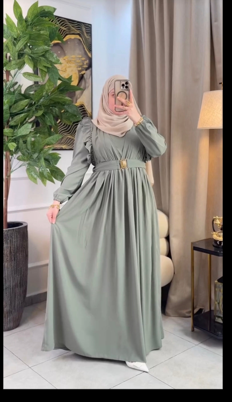 Die goldene Schnallen-Abaya